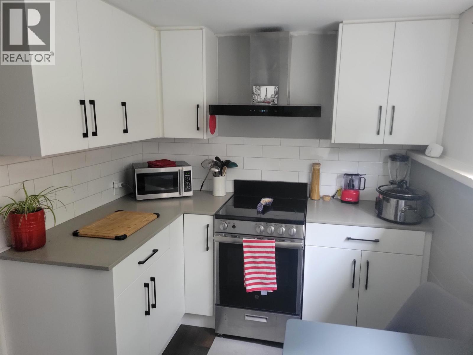 1856 Windermere Avenue, Port Coquitlam, British Columbia  V3B 2K4 - Photo 12 - R3089665