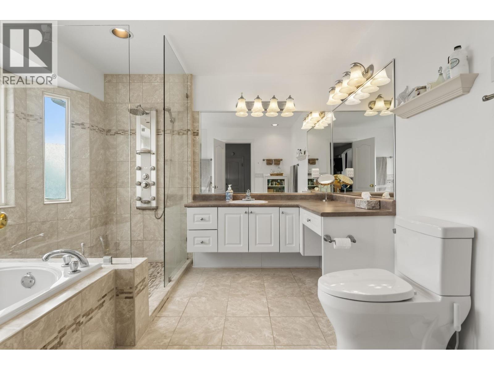 330 Rosehill Wynd, Delta, British Columbia  V4M 3L9 - Photo 33 - R3090634