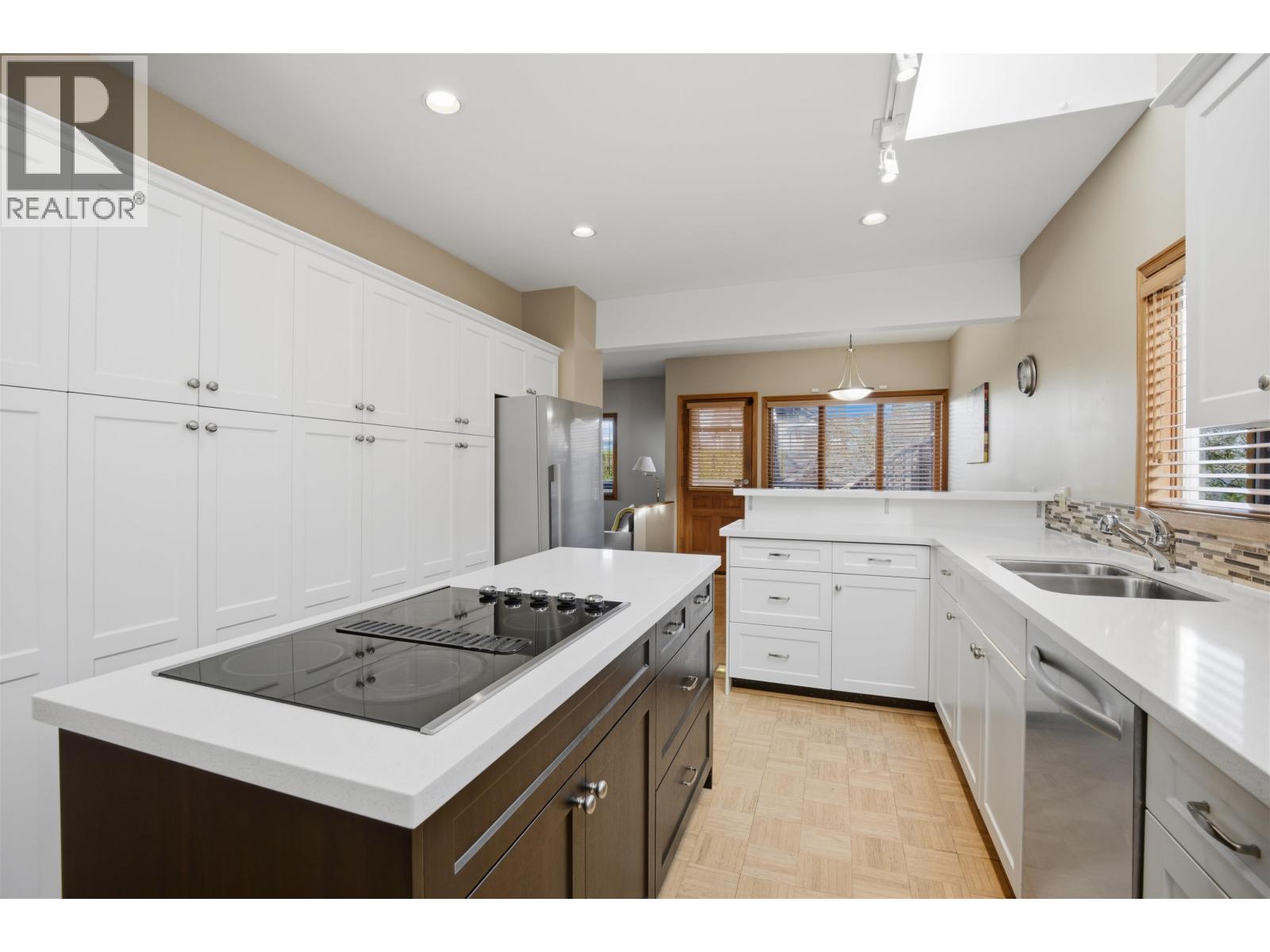 2865 W 30th Avenue, Vancouver, British Columbia  V6L 1Z1 - Photo 8 - R3090687