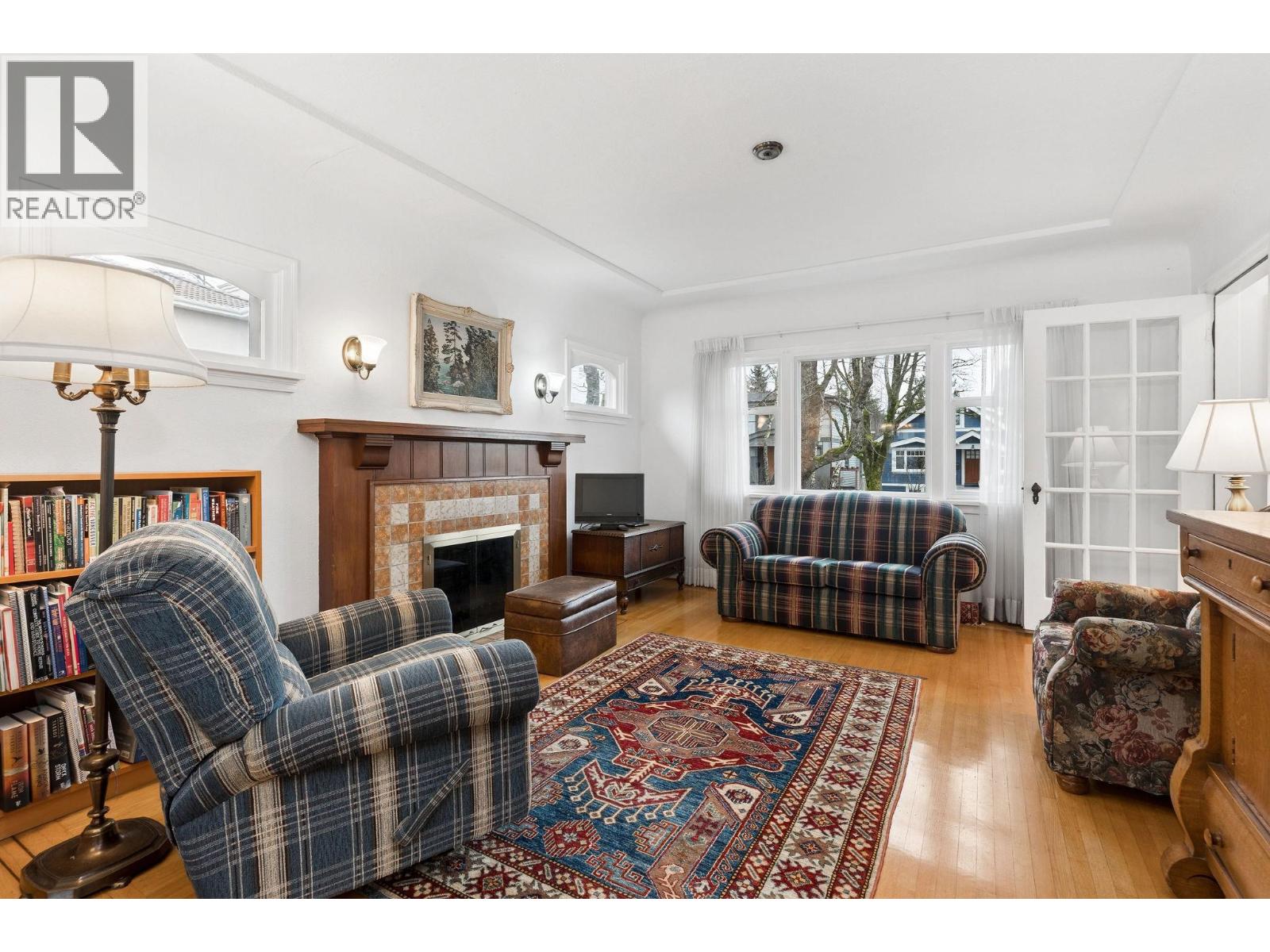 7621 Cartier Street, Vancouver, British Columbia  V6P 4T2 - Photo 2 - R3090702