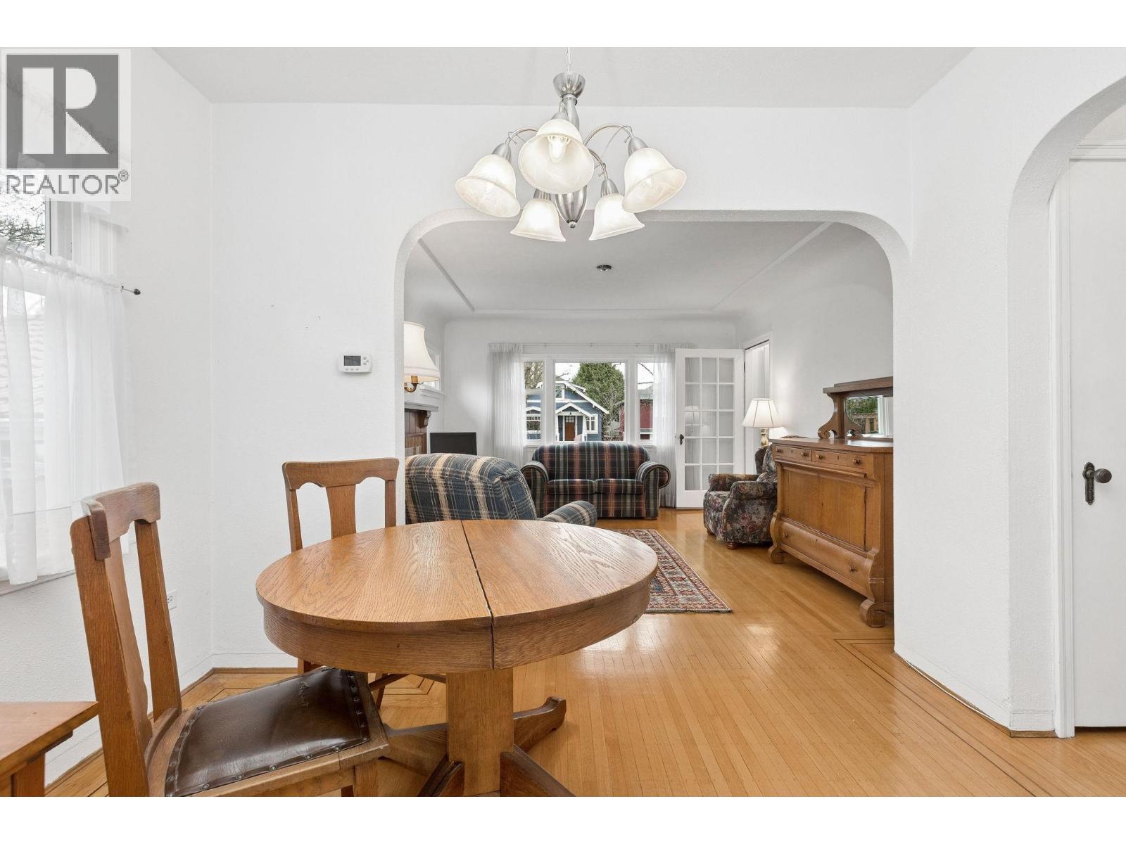 7621 Cartier Street, Vancouver, British Columbia  V6P 4T2 - Photo 5 - R3090702