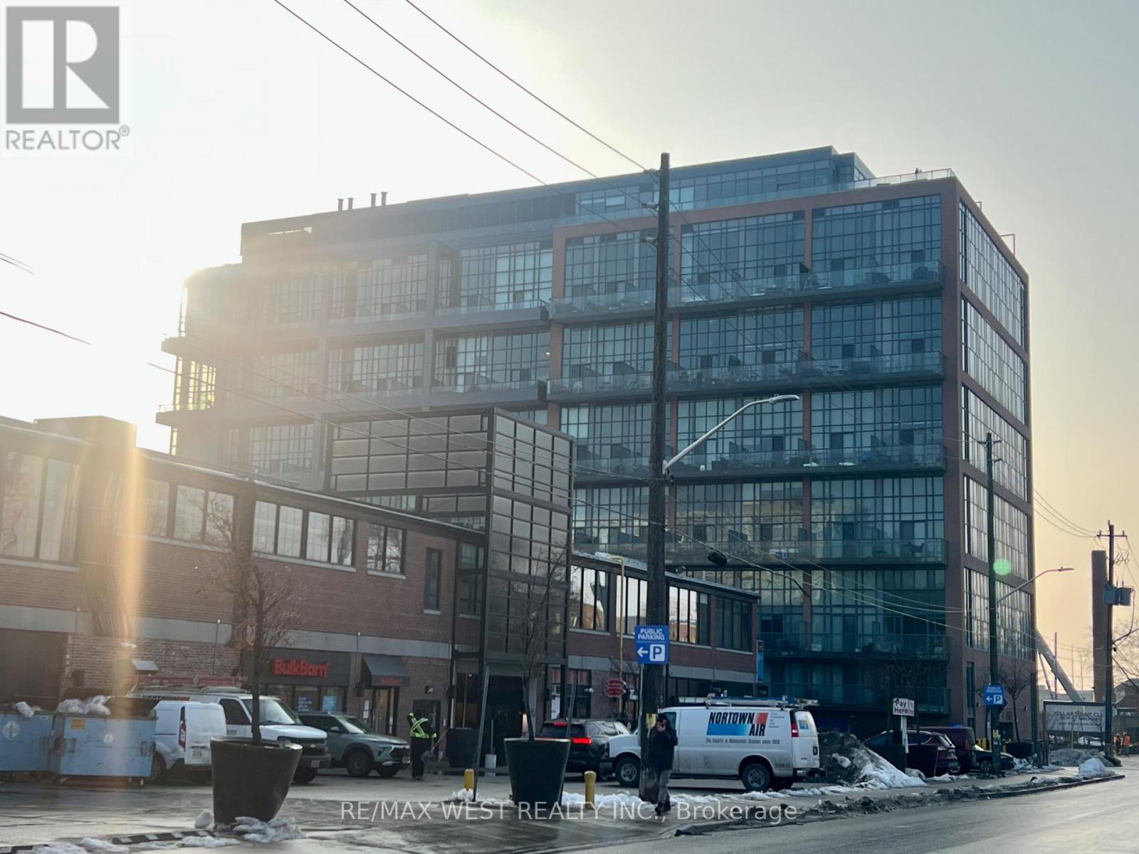 728 - 5 HANNA AVENUE, Toronto, Ontario