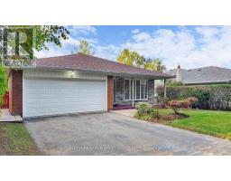 18 BRENHAM CRESCENT, Toronto, Ontario