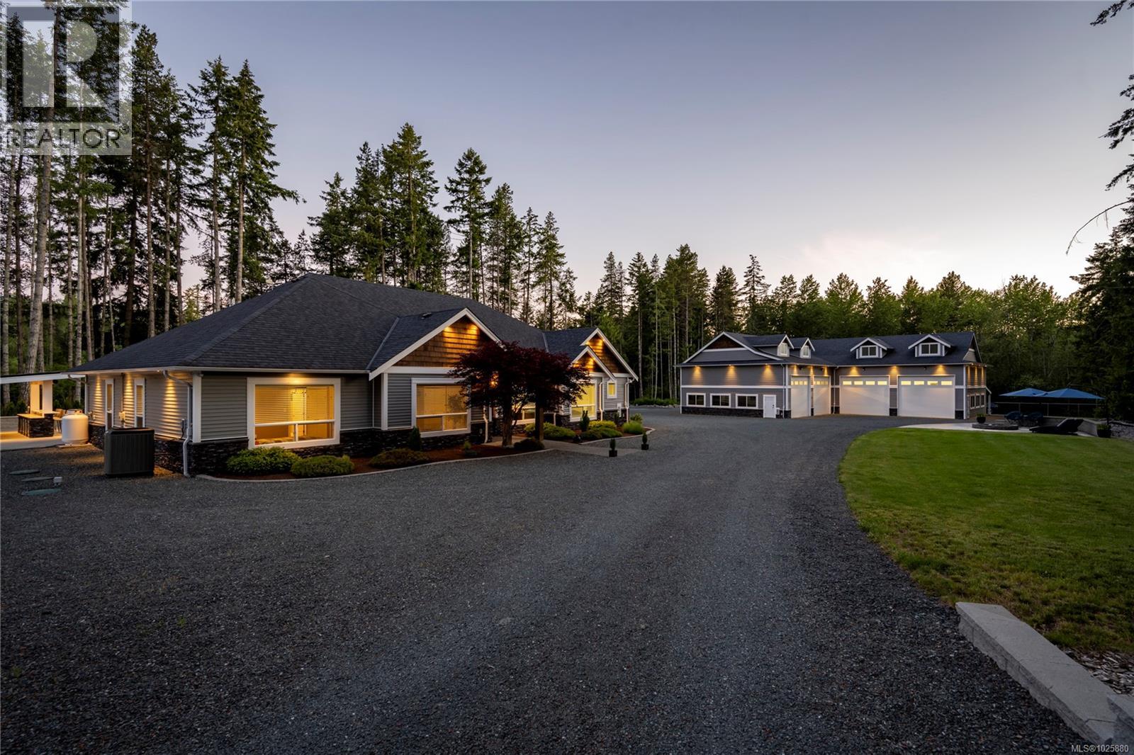 1407 Leffler Rd, Errington, British Columbia