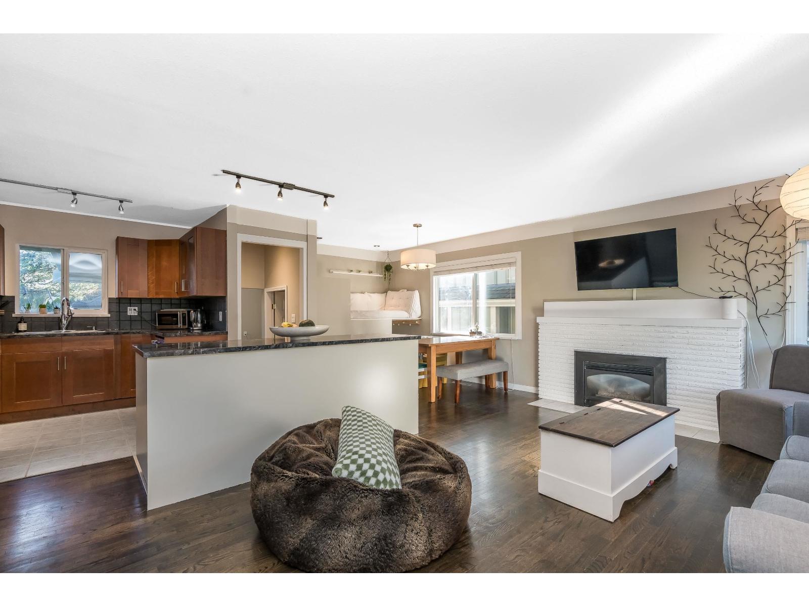 14780 32 Avenue, Surrey, British Columbia  V4P 2J7 - Photo 3 - R3088313