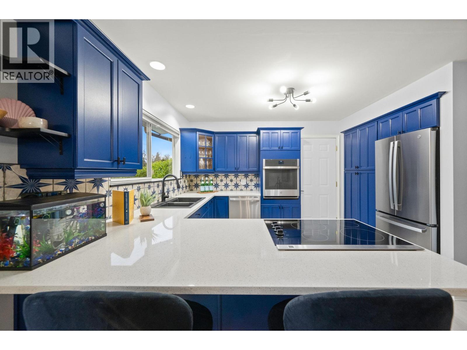 4174 Dollarton Highway, North Vancouver, British Columbia  V7G 1A2 - Photo 8 - R3090513