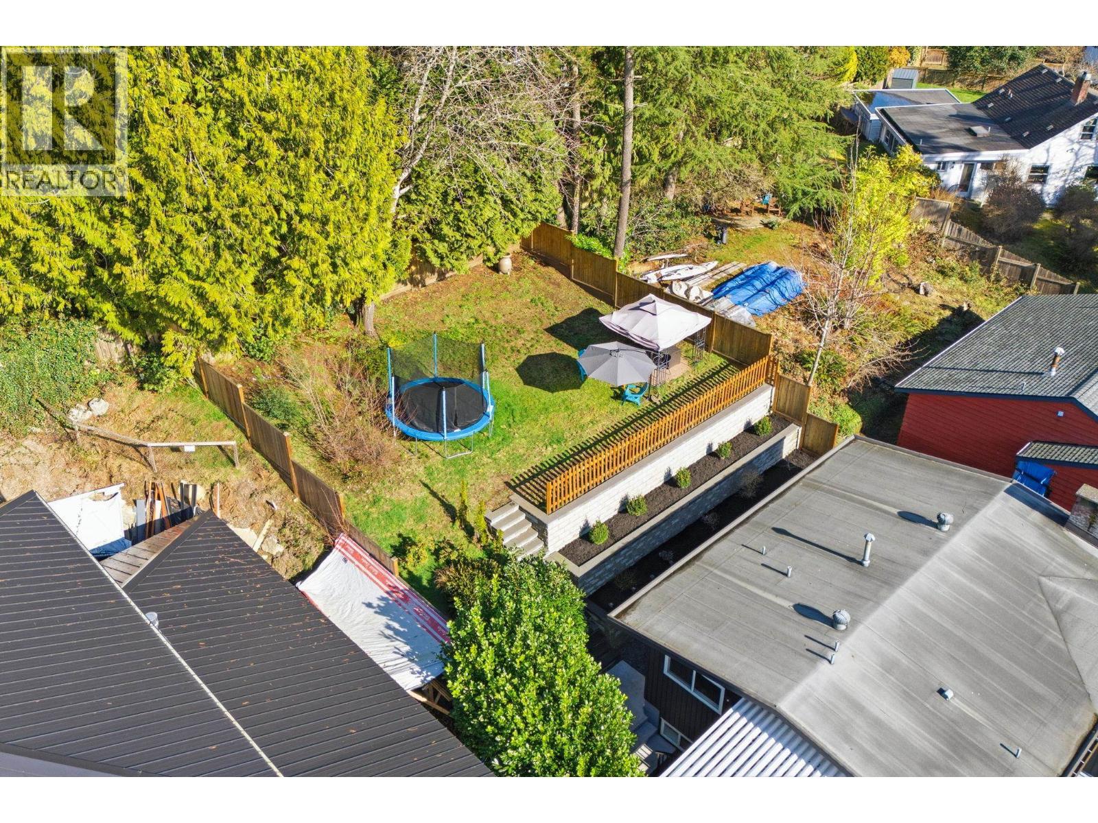 4174 Dollarton Highway, North Vancouver, British Columbia  V7G 1A2 - Photo 27 - R3090513