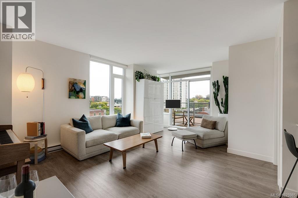 604 845 Johnson St, Victoria, British Columbia  V8W 0G3 - Photo 3 - 1025985