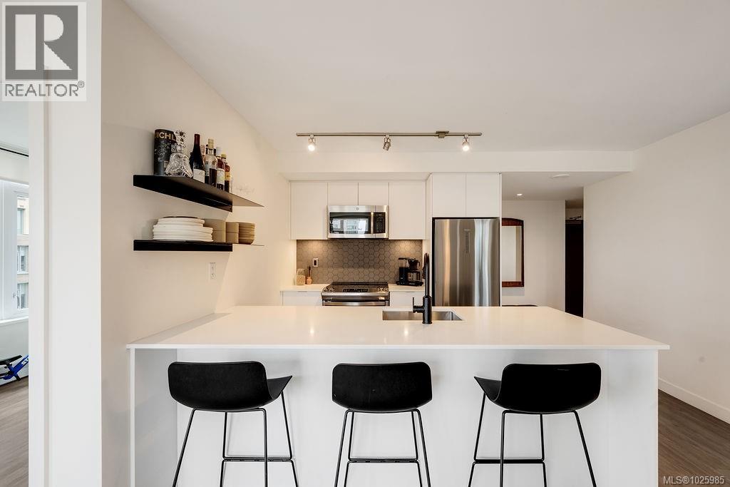 604 845 Johnson St, Victoria, British Columbia  V8W 0G3 - Photo 6 - 1025985