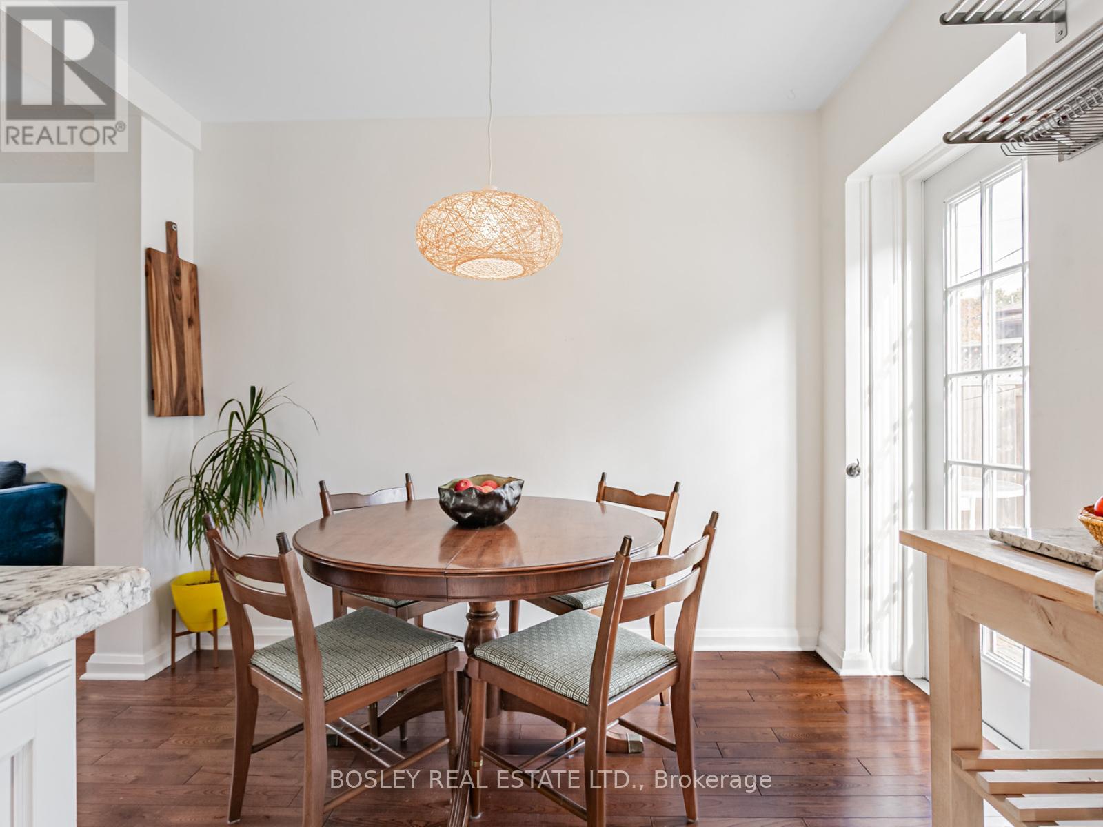 131 Meighen Avenue, Toronto, Ontario  M4B 2H8 - Photo 14 - E12795588