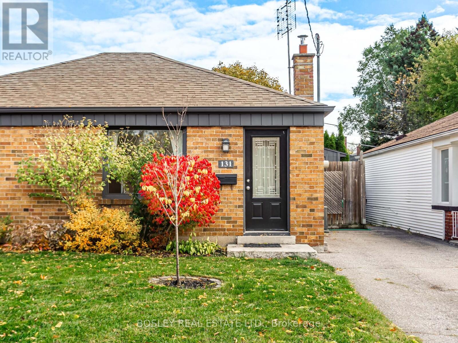 131 Meighen Avenue, Toronto, Ontario  M4B 2H8 - Photo 4 - E12795588