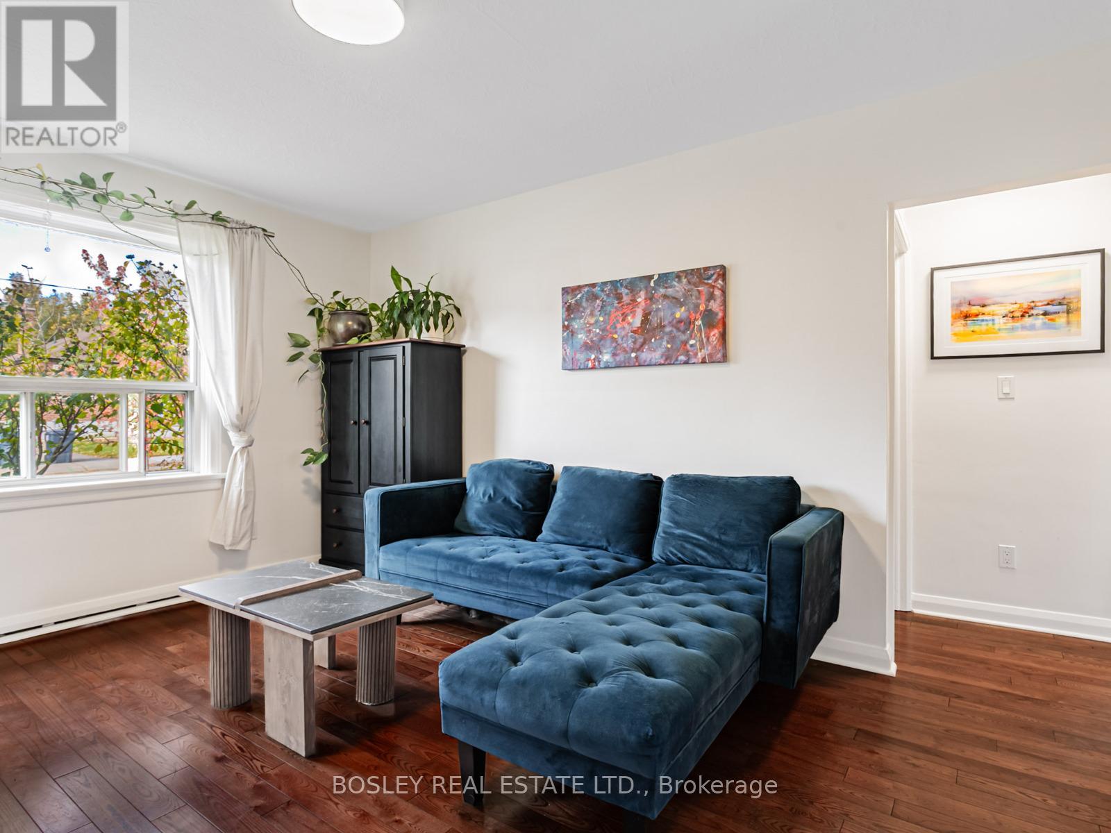 131 Meighen Avenue, Toronto, Ontario  M4B 2H8 - Photo 8 - E12795588