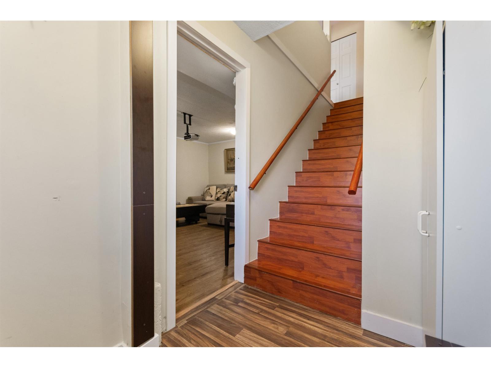 A 46520 Rolinde Crescent, Chilliwack Proper South, Chilliwack, British Columbia  V2P 6X6 - Photo 4 - R3090179