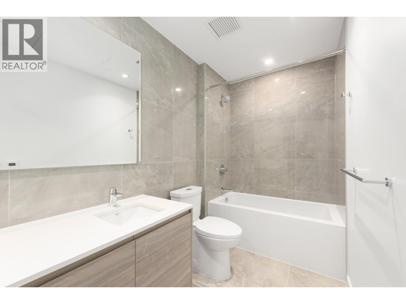 1703 660 Quayside Drive, New Westminster, British Columbia  V3M 0P1 - Photo 18 - R3090480