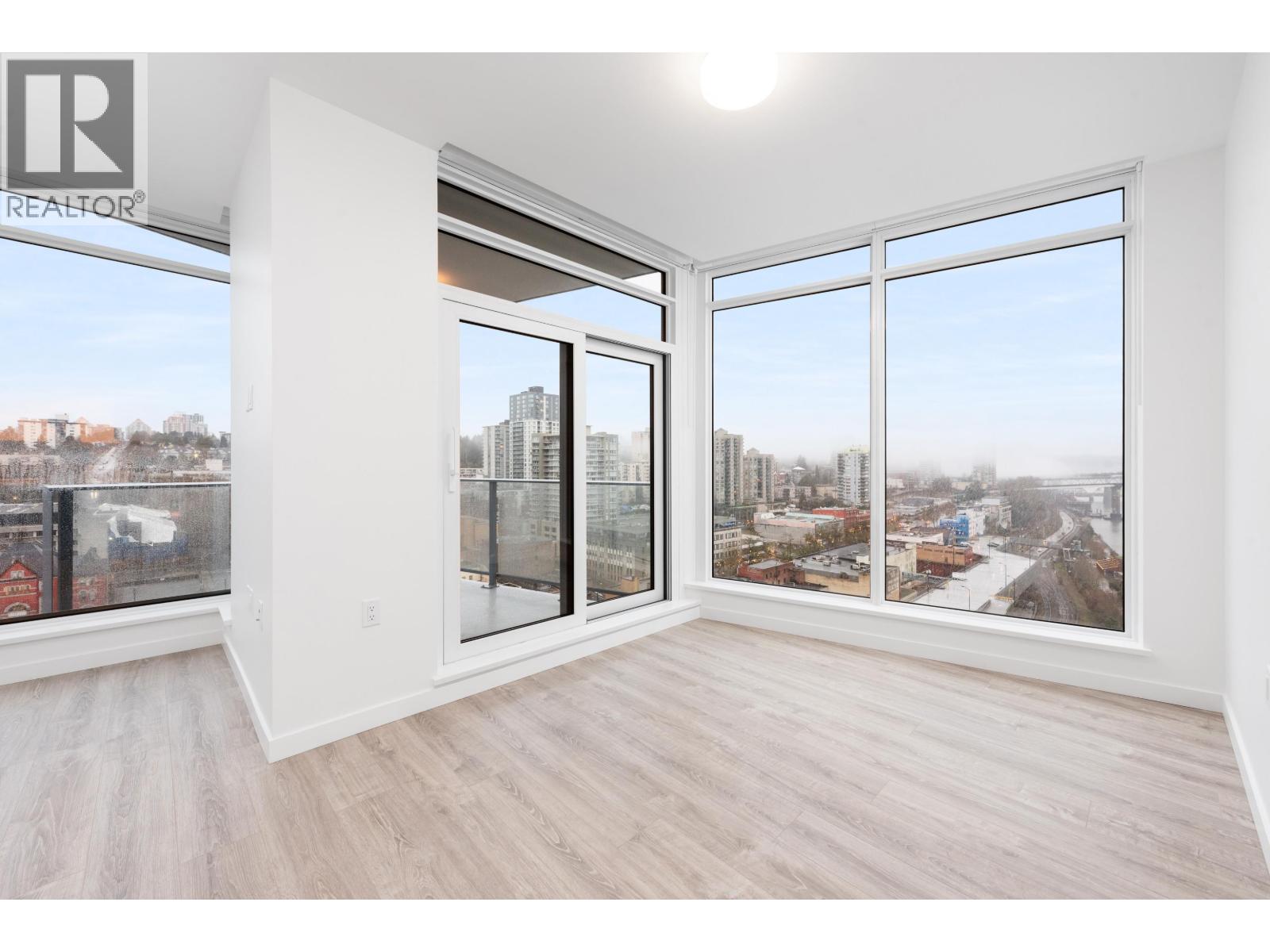 1703 660 Quayside Drive, New Westminster, British Columbia  V3M 0P1 - Photo 8 - R3090480