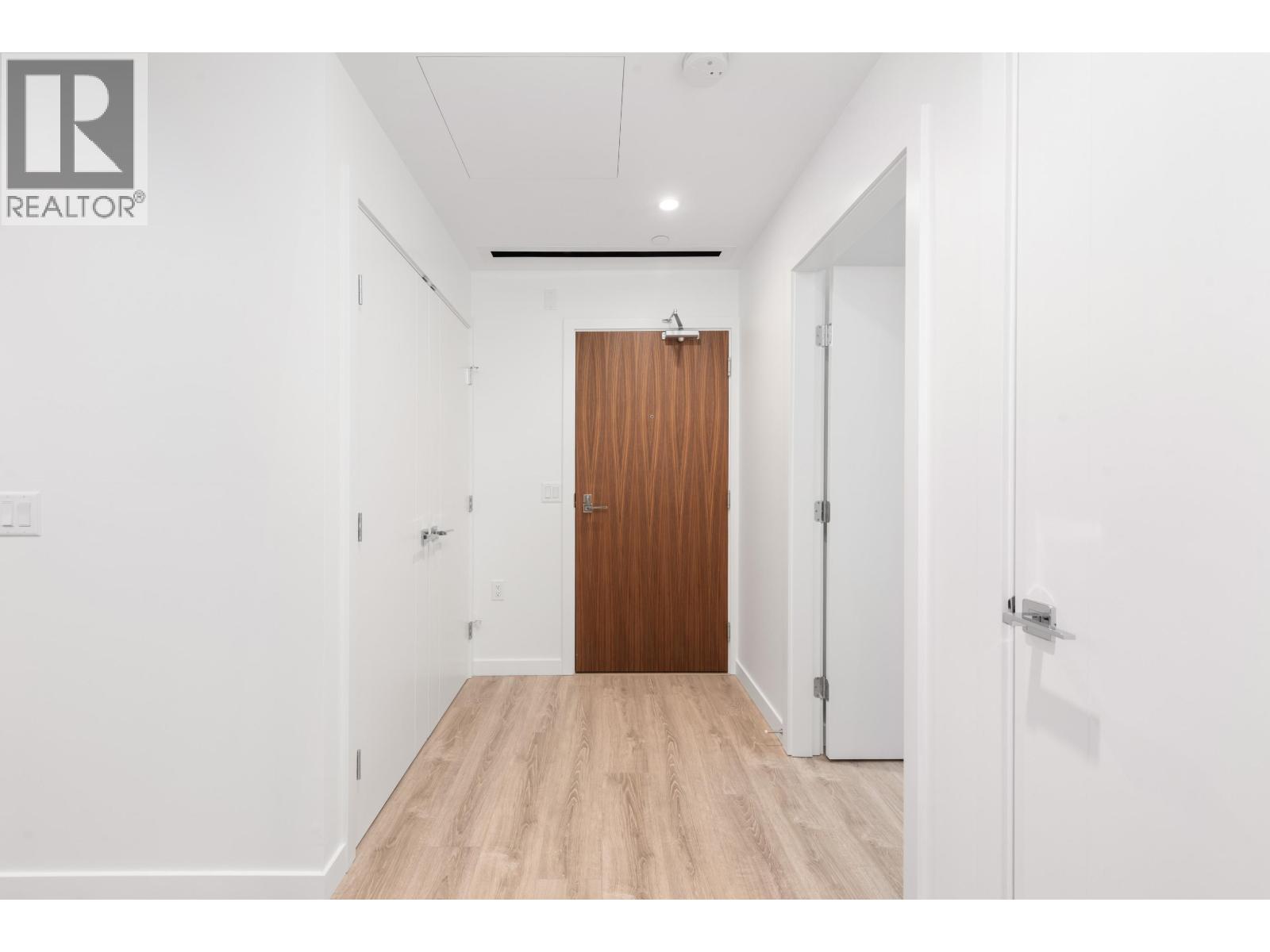 1703 660 Quayside Drive, New Westminster, British Columbia  V3M 0P1 - Photo 11 - R3090480