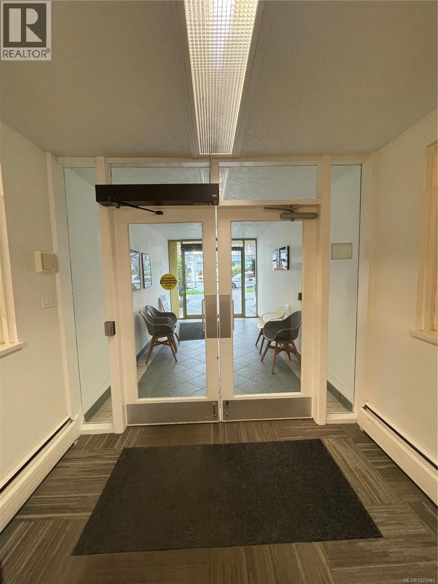 101 1121 Yates St, Victoria, British Columbia  V8V 3N1 - Photo 15 - 1025940