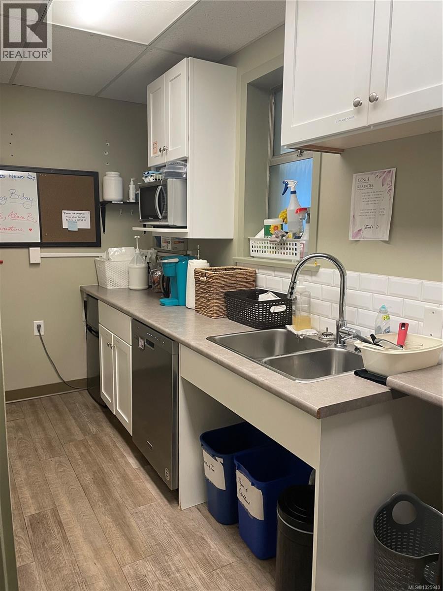 101 1121 Yates St, Victoria, British Columbia  V8V 3N1 - Photo 4 - 1025940