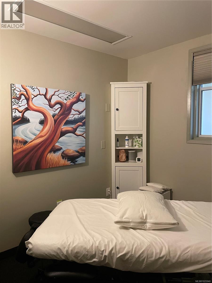 101 1121 Yates St, Victoria, British Columbia  V8V 3N1 - Photo 9 - 1025940