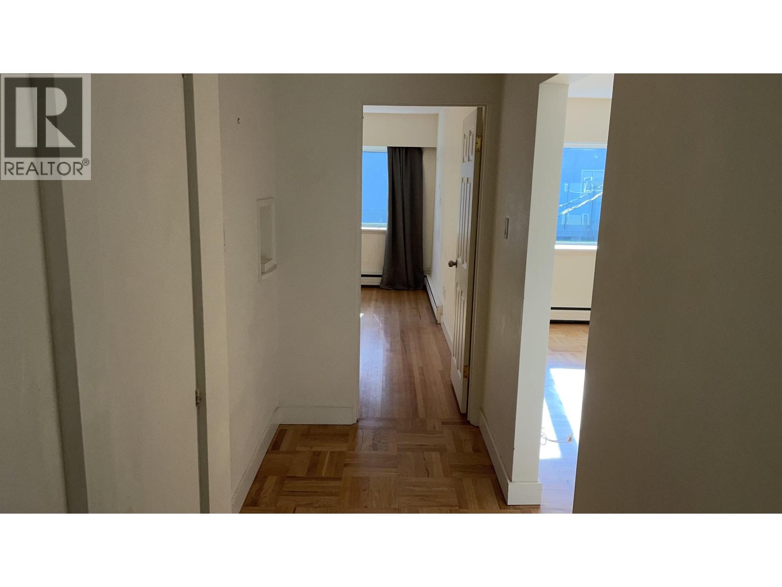 304 2430 Point Grey Road, Vancouver, British Columbia  V6K 1A2 - Photo 8 - R3089228