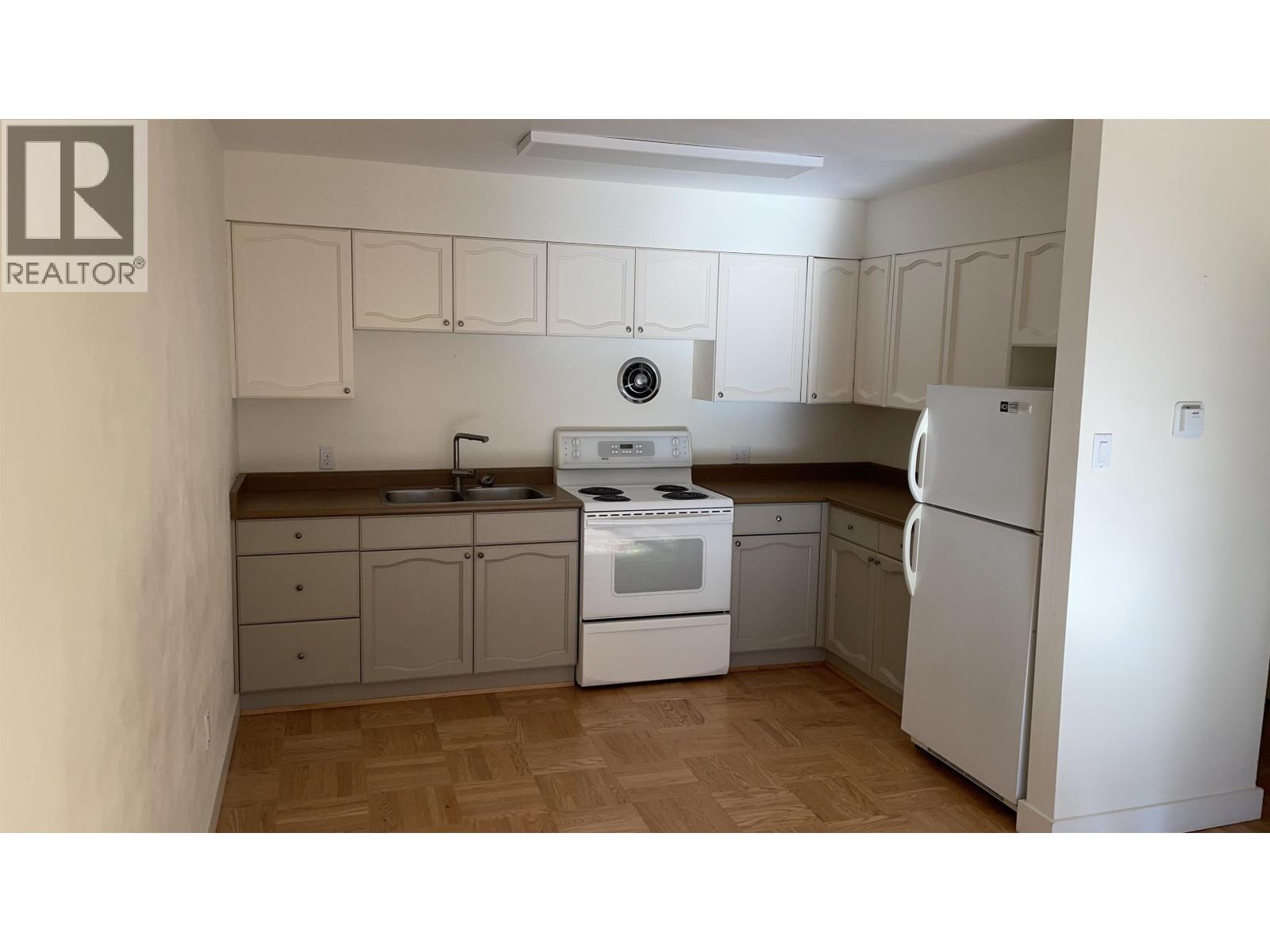 304 2430 Point Grey Road, Vancouver, British Columbia  V6K 1A2 - Photo 6 - R3089228