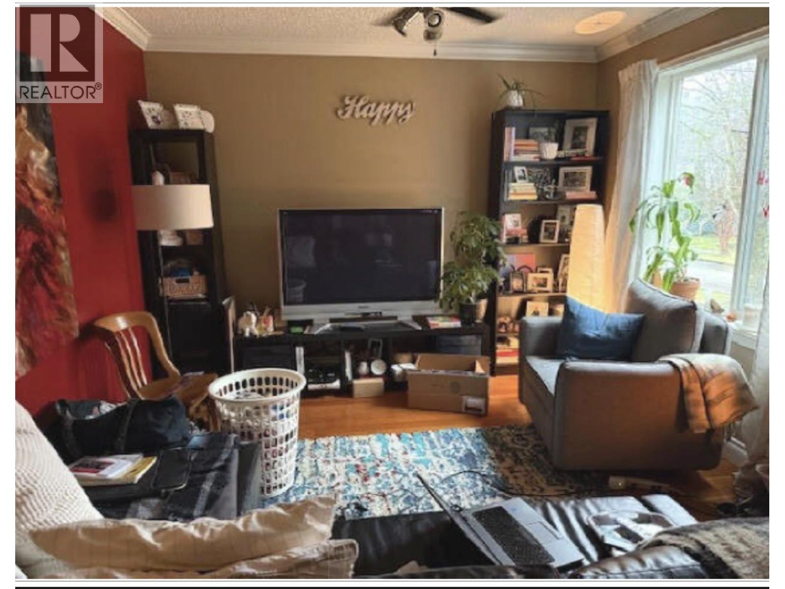 420 Kelly Street, New Westminster, British Columbia  V3L 3T6 - Photo 3 - R3089650