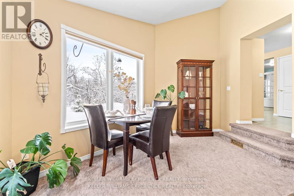 829 Memorial Avenue, Orillia, Ontario  L3V 0T7 - Photo 15 - S12795396