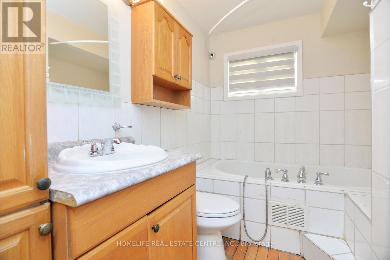 1741 Countryside Drive, Brampton, Ontario  L6R 0B7 - Photo 24 - W12795572