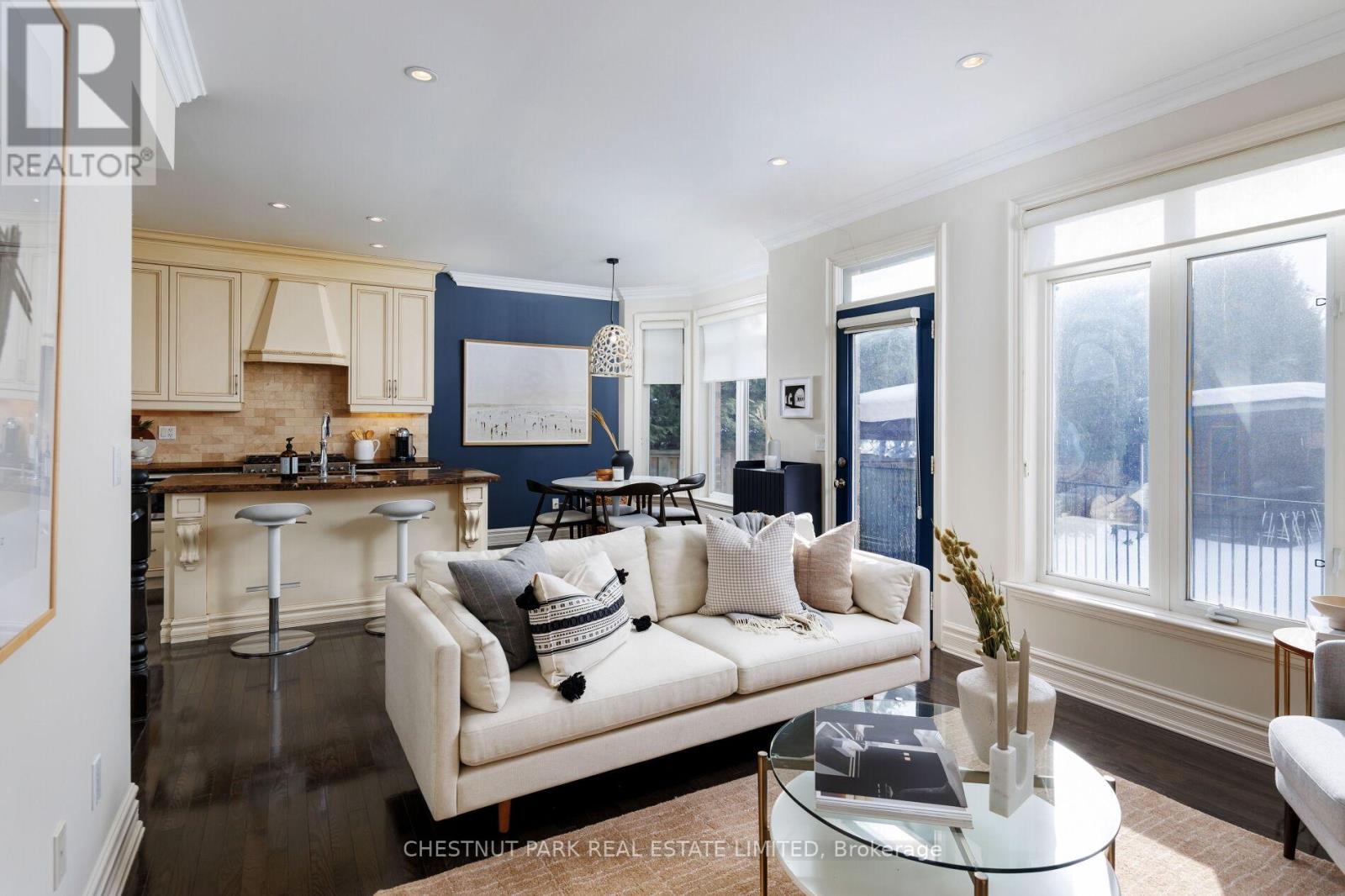 30 - 5 Tyre Avenue, Toronto, Ontario  M9A 1C5 - Photo 11 - W12795618