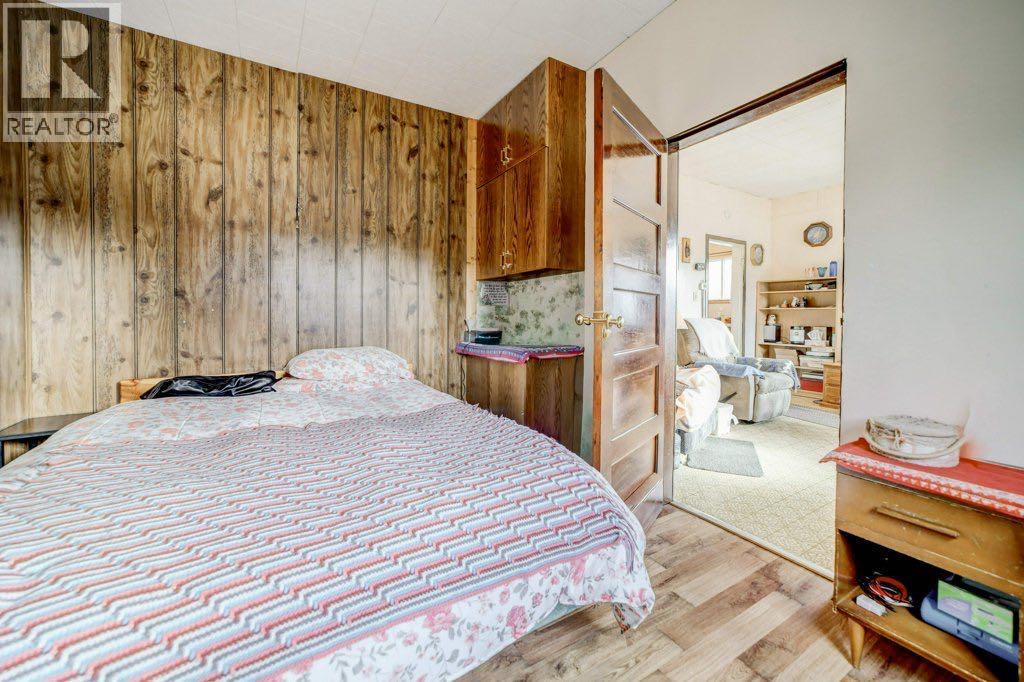 2206 211 Street, Bellevue, Alberta  T0K 0C0 - Photo 19 - A2286895