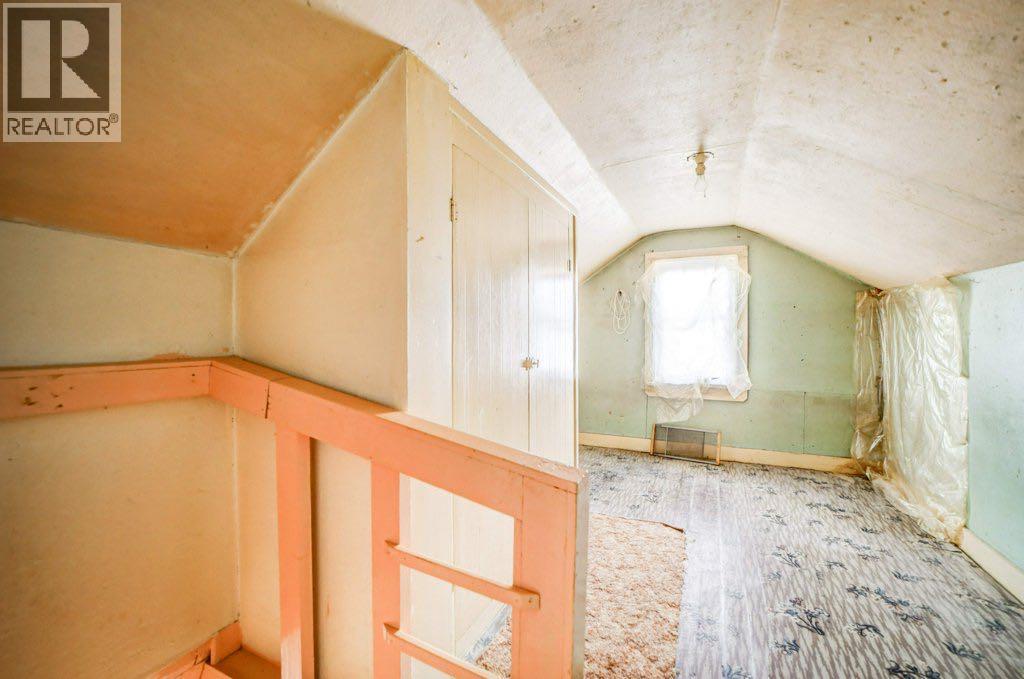 2206 211 Street, Bellevue, Alberta  T0K 0C0 - Photo 28 - A2286895