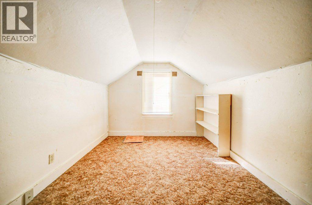 2206 211 Street, Bellevue, Alberta  T0K 0C0 - Photo 30 - A2286895