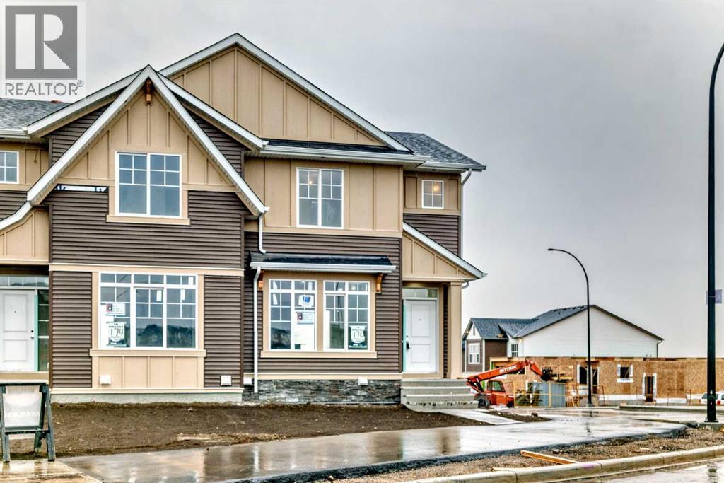 170 Marmot Green Nw, Calgary, Alberta  T3R 2J8 - Photo 2 - A2271808