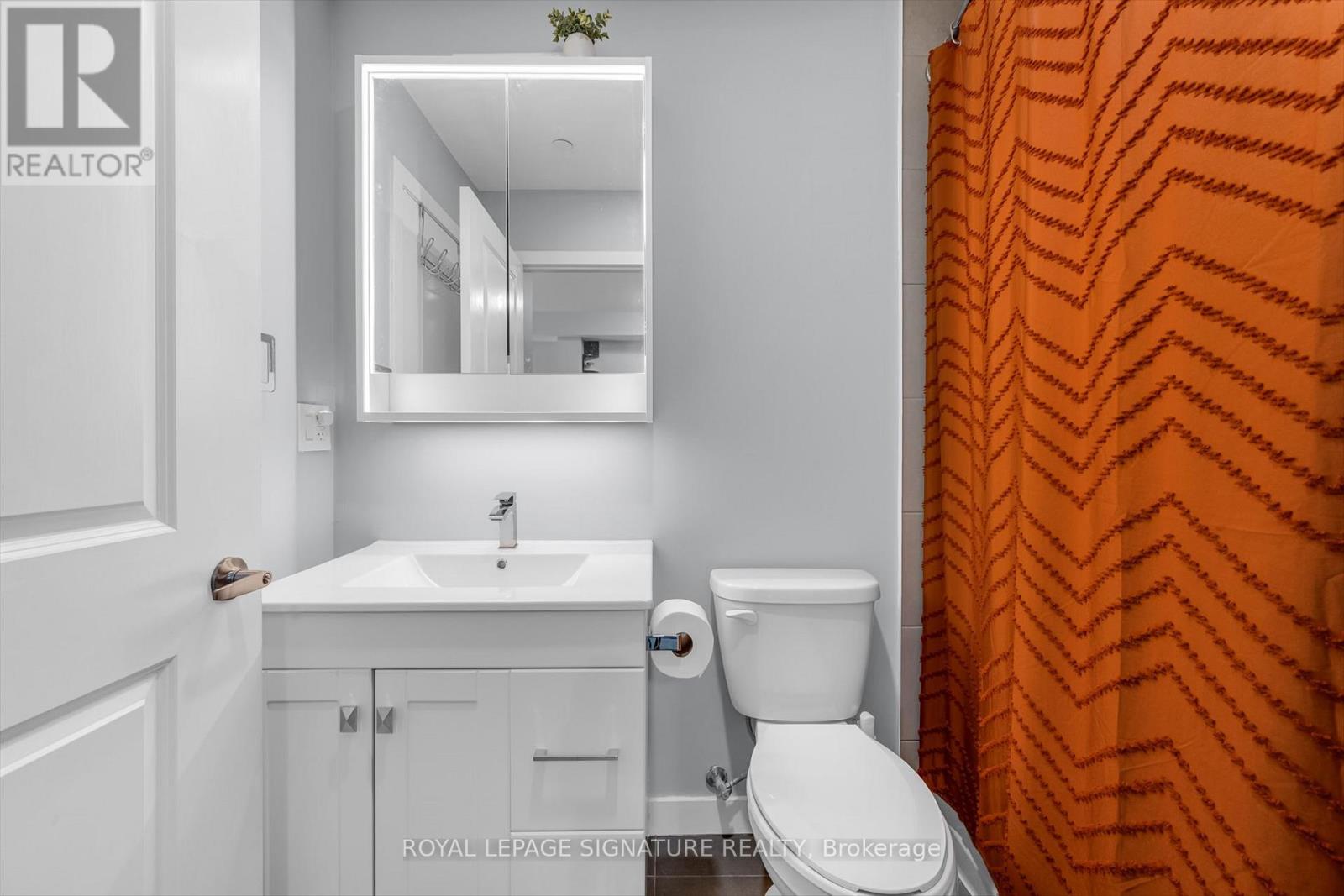 127 - 101 Shoreview Place, Hamilton, Ontario  L8E 0K2 - Photo 4 - X12795570