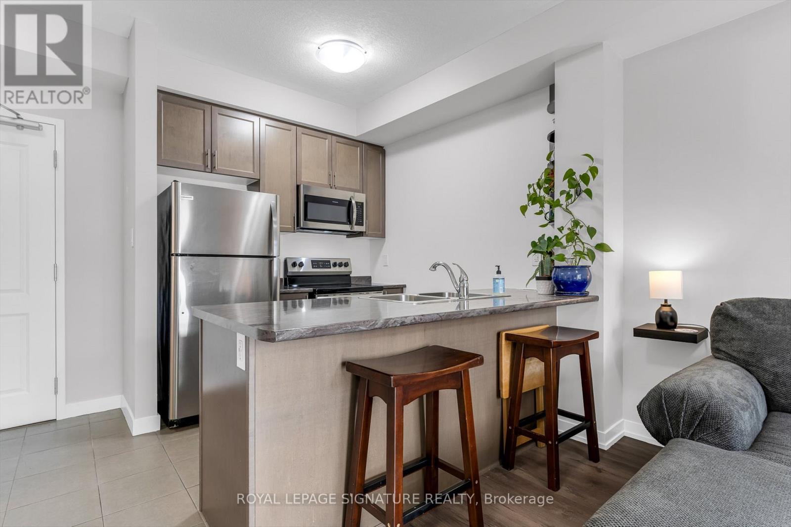 127 - 101 Shoreview Place, Hamilton, Ontario  L8E 0K2 - Photo 7 - X12795570