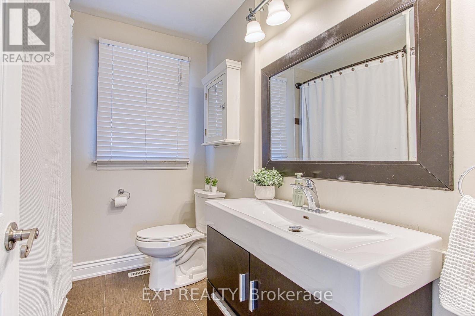 15 Passmore Street, Hamilton, Ontario  L8G 3J4 - Photo 19 - X12795590