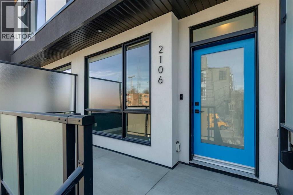 <div class="slider-price">$889,000.00</div><p>2106 17a Street Sw, Calgary, Alberta</p>