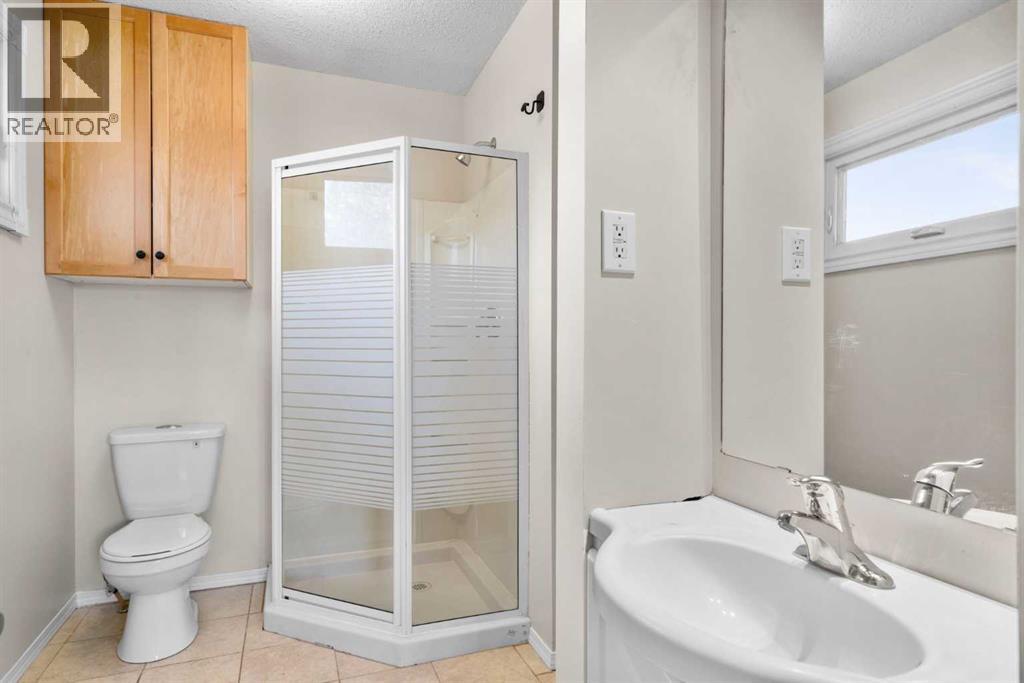 6420 30 Avenue Nw, Calgary, Alberta  T3B 1J7 - Photo 24 - A2286682