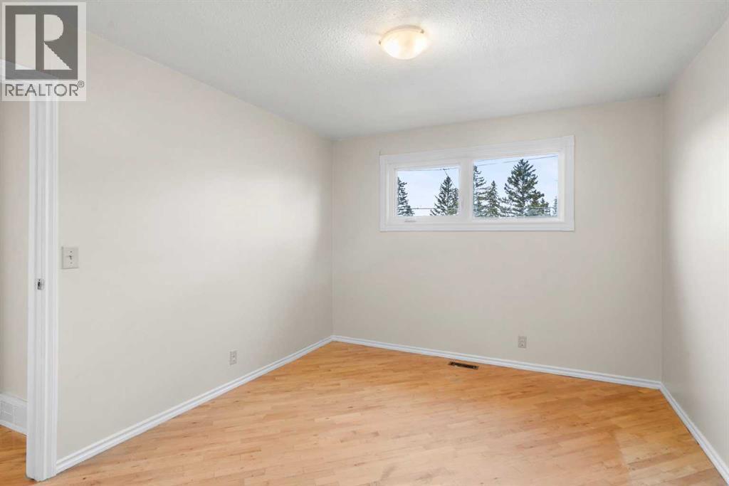 6420 30 Avenue Nw, Calgary, Alberta  T3B 1J7 - Photo 22 - A2286682