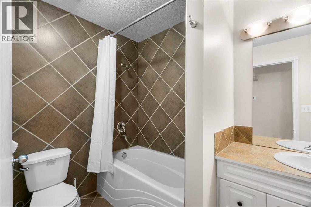 6420 30 Avenue Nw, Calgary, Alberta  T3B 1J7 - Photo 17 - A2286682