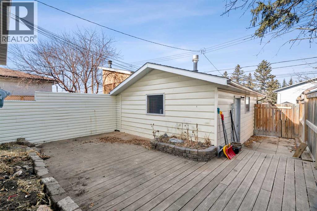 6420 30 Avenue Nw, Calgary, Alberta  T3B 1J7 - Photo 37 - A2286682