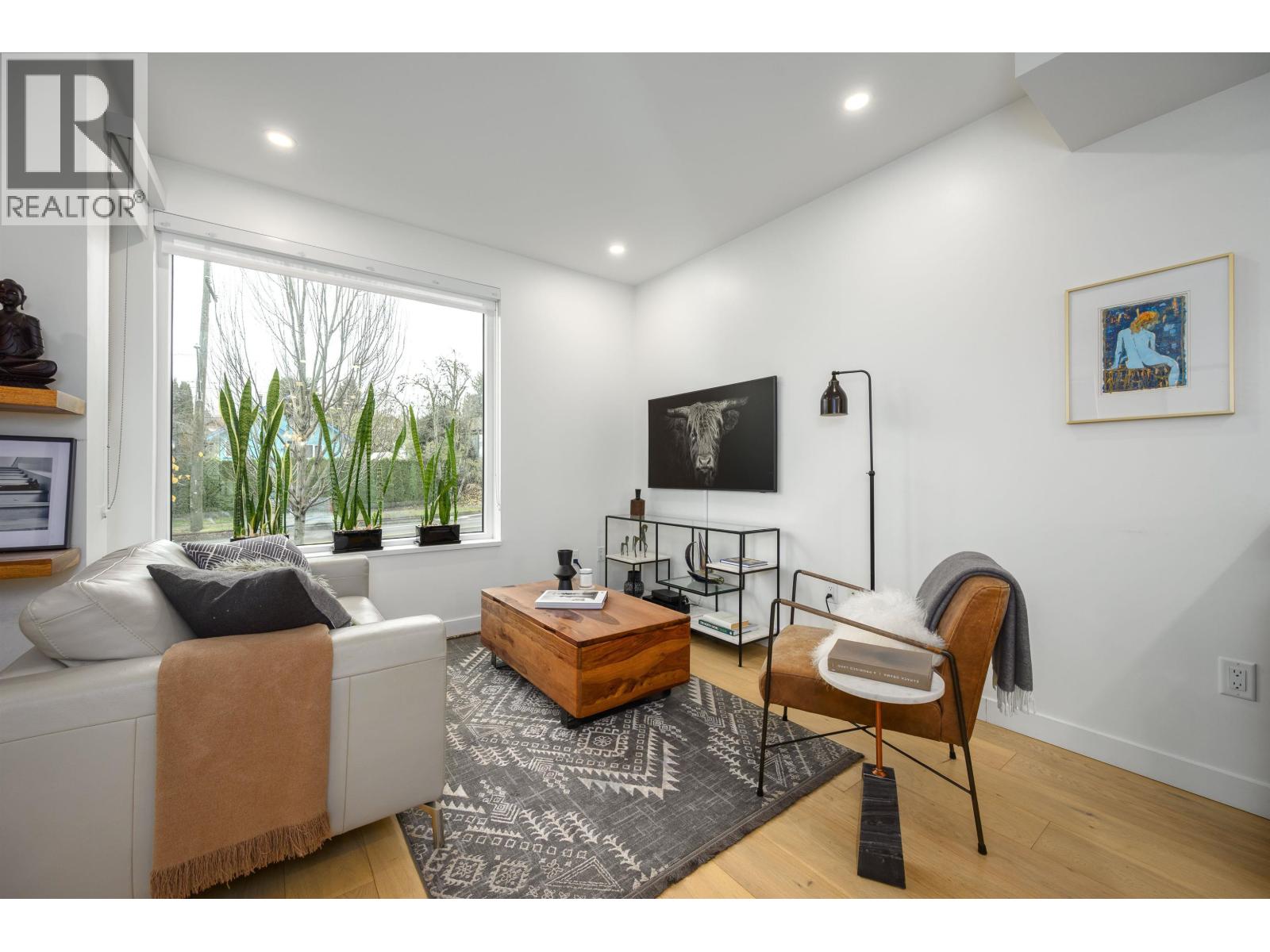 206 649 E 3rd Street, North Vancouver, British Columbia  V7L 1G6 - Photo 10 - R3078860