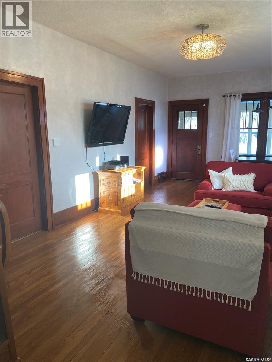 625 Centre Street, Shaunavon, Saskatchewan  S0N 2M0 - Photo 12 - SK028732