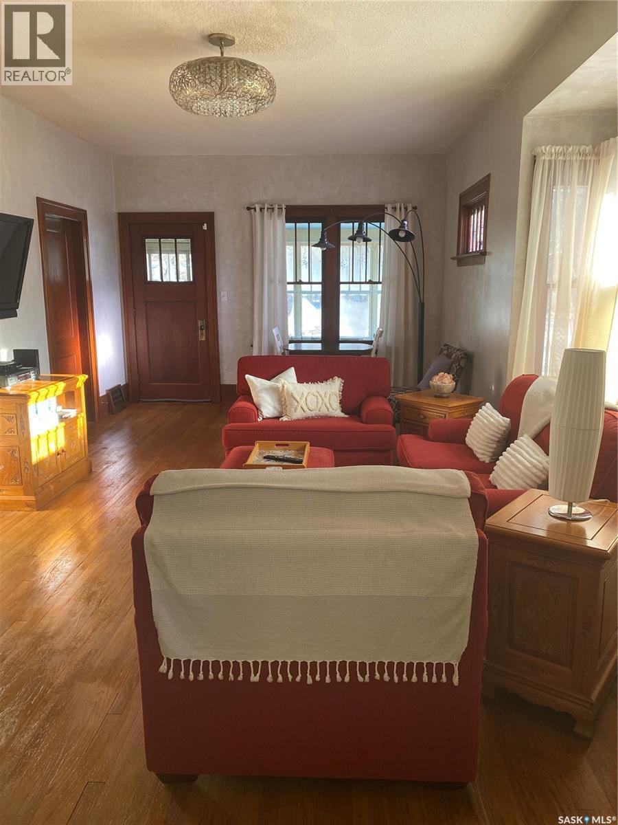 625 Centre Street, Shaunavon, Saskatchewan  S0N 2M0 - Photo 13 - SK028732