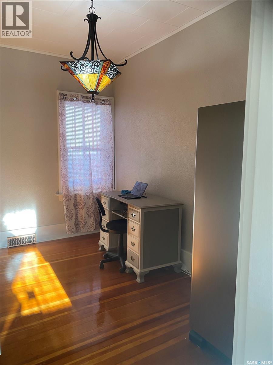 625 Centre Street, Shaunavon, Saskatchewan  S0N 2M0 - Photo 18 - SK028732