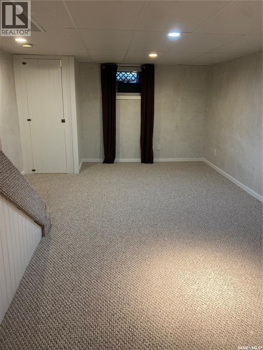 625 Centre Street, Shaunavon, Saskatchewan  S0N 2M0 - Photo 19 - SK028732