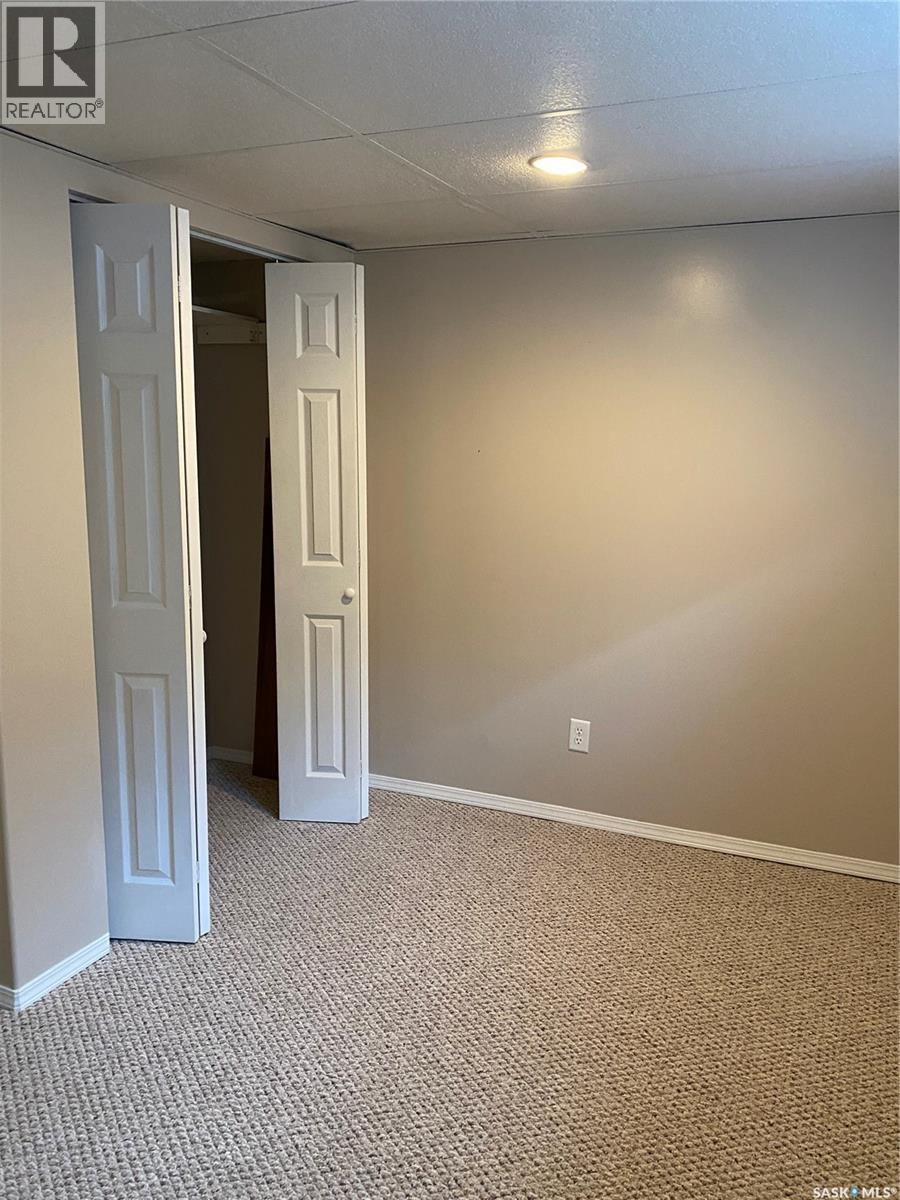 625 Centre Street, Shaunavon, Saskatchewan  S0N 2M0 - Photo 25 - SK028732