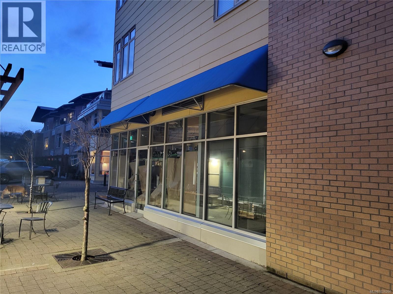 106 240 Cook St, Victoria, British Columbia  V8V 3X3 - Photo 2 - 1026266