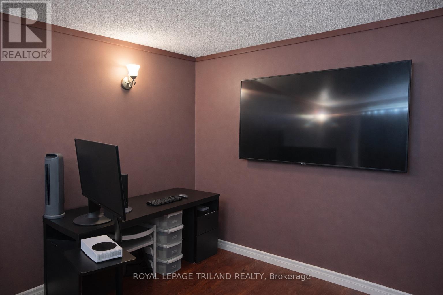 40 Centre Street, Bayham, Ontario  N0J 1Z0 - Photo 11 - X12790996