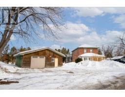 10 HILL STREET, Selwyn, Ontario